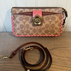 Coach Noa Messenger Upcrafted